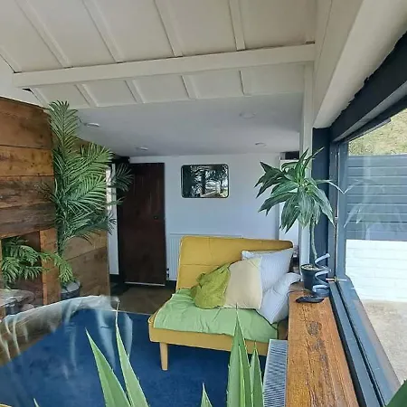 Shoreside House Nethertown Sleeps 4 *