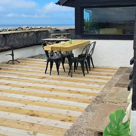 Shoreside House Nethertown Sleeps 4 Chalet